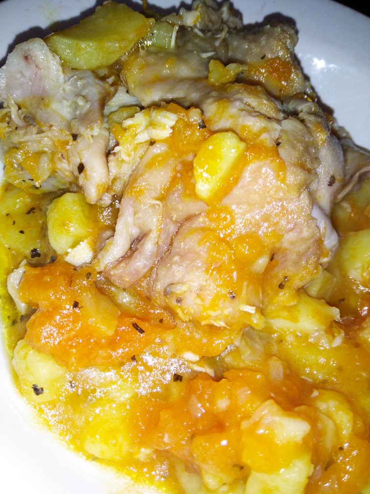 Курица с тыквой и картошкой