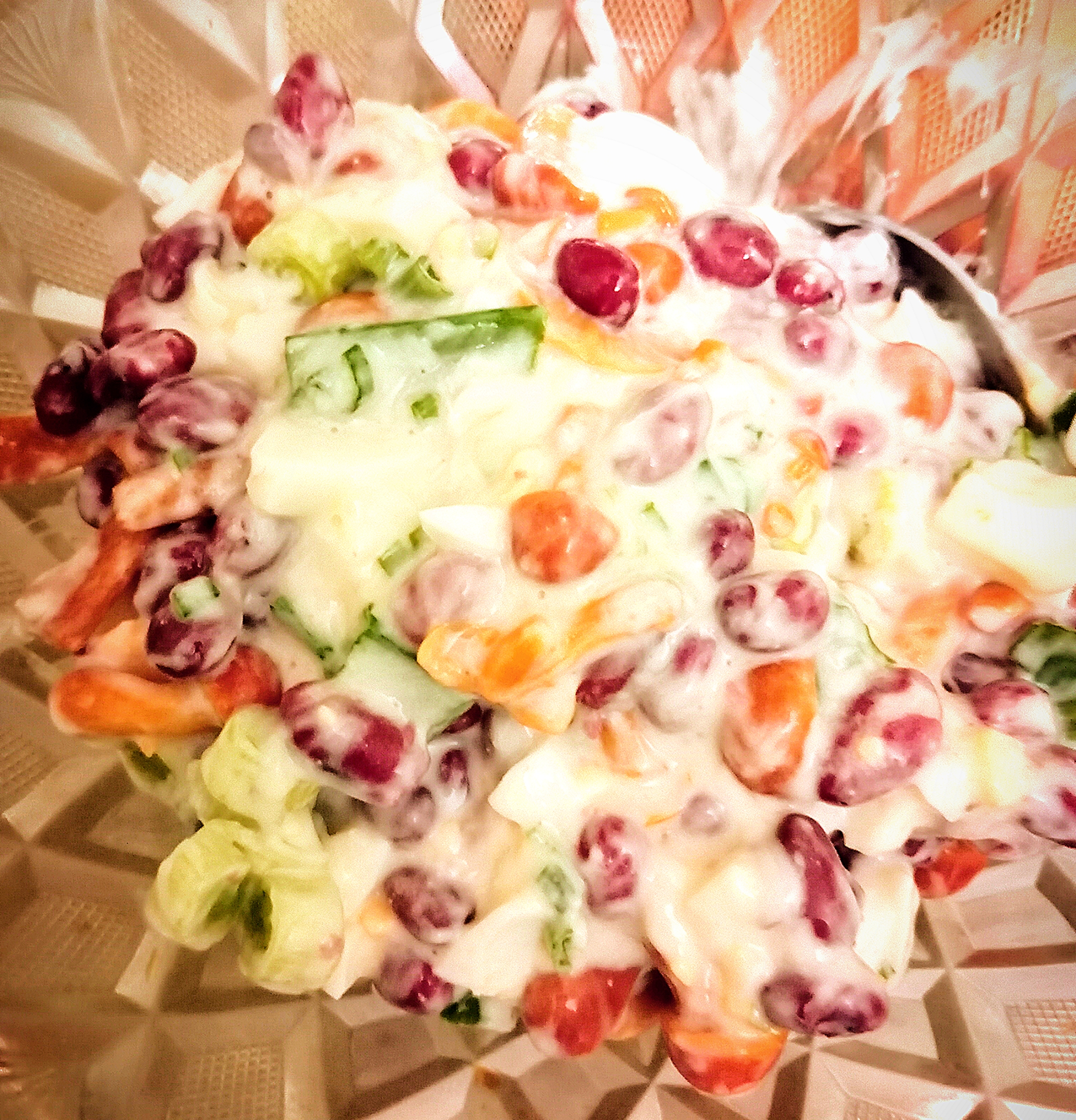 Быстрый и вкусный салат с фасолью и опятами