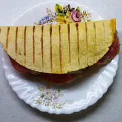 Кесадилья с курицей и овощами 🌮