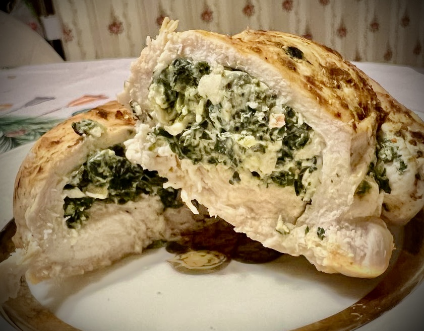 Куриное филе фаршированное сыром и шпинатом