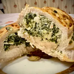 Куриное филе фаршированное сыром и шпинатом