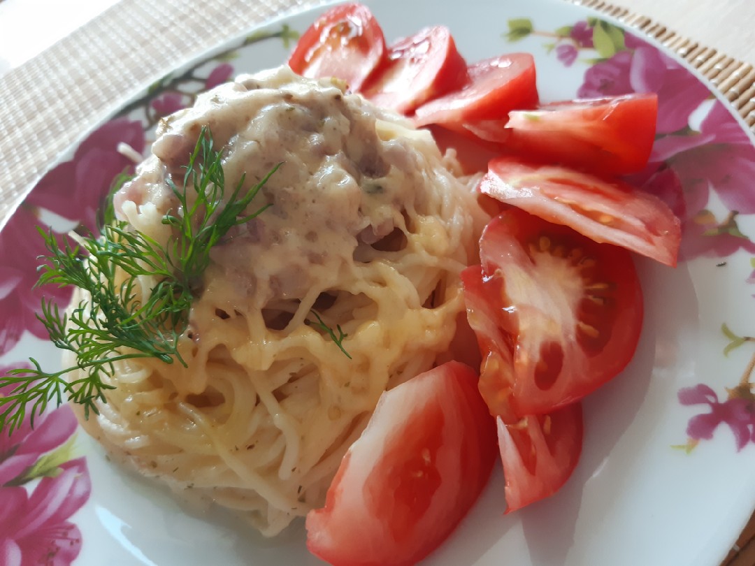 Макаронные гнёзда под сыром
