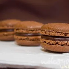 Шоколадные macarons