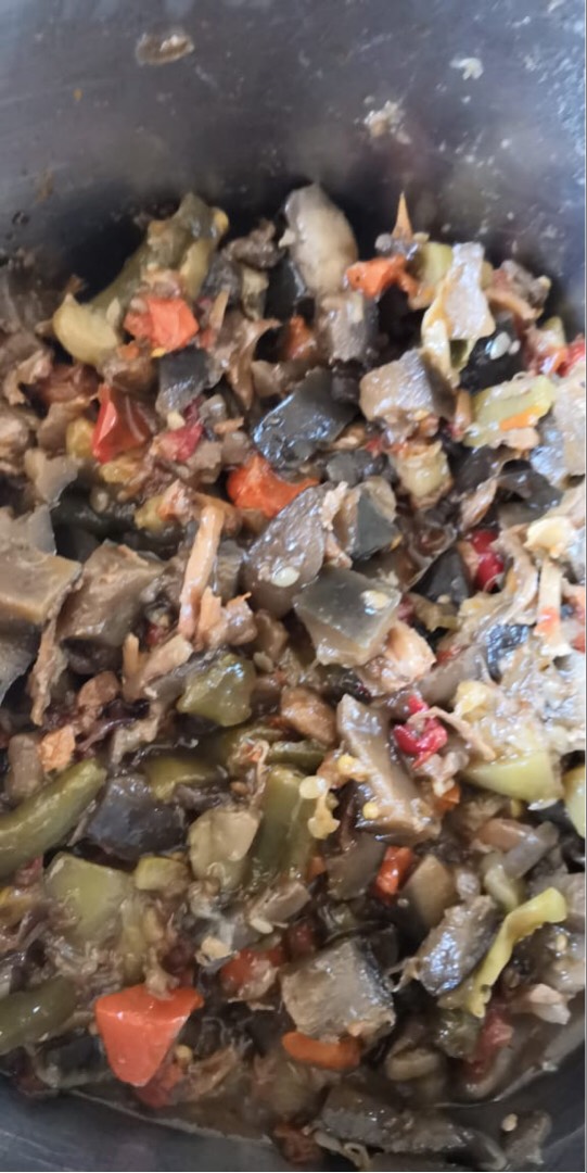 Овощи тушеные с мясом