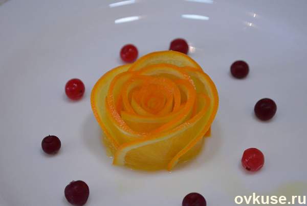 Роза из апельсина