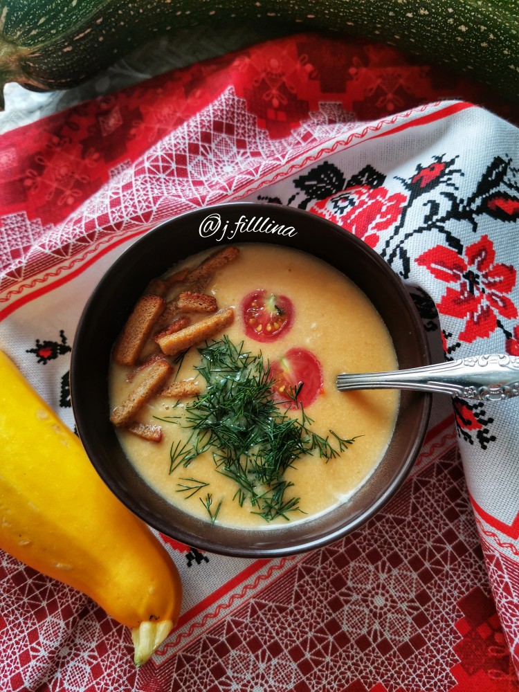 Овощной сырный крем-суп