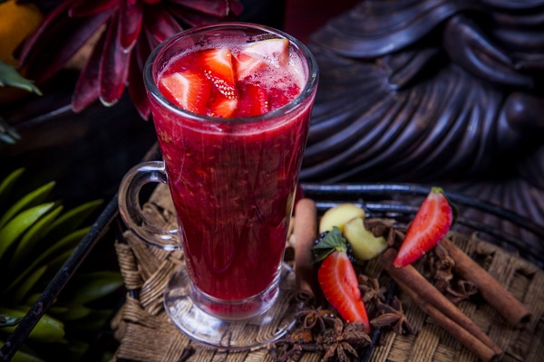 Bacardi с клубникой и апельсином, рецепт