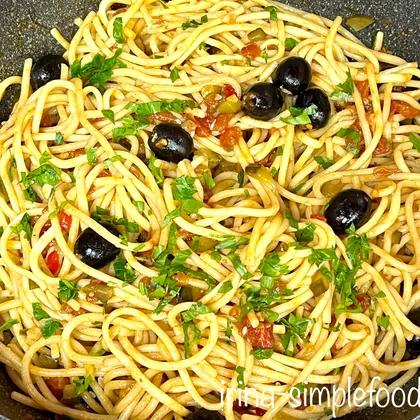 Спагетти с маслинами