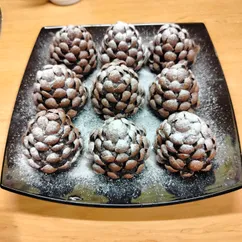 Пирожное Шишки