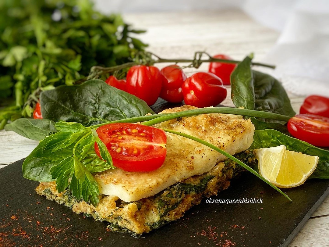 🐟Филе белой рыбы на подушке из шпината