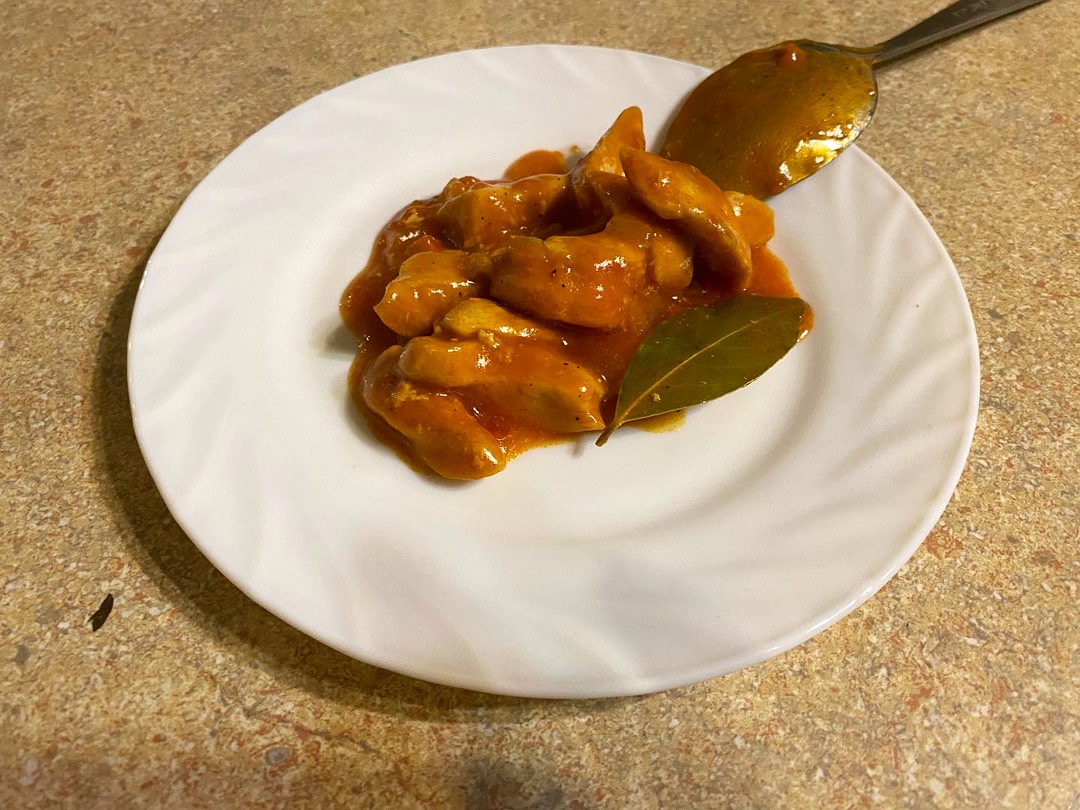 Гуляш из куриной грудки