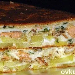 Рыбный заливной пирог с картошкой