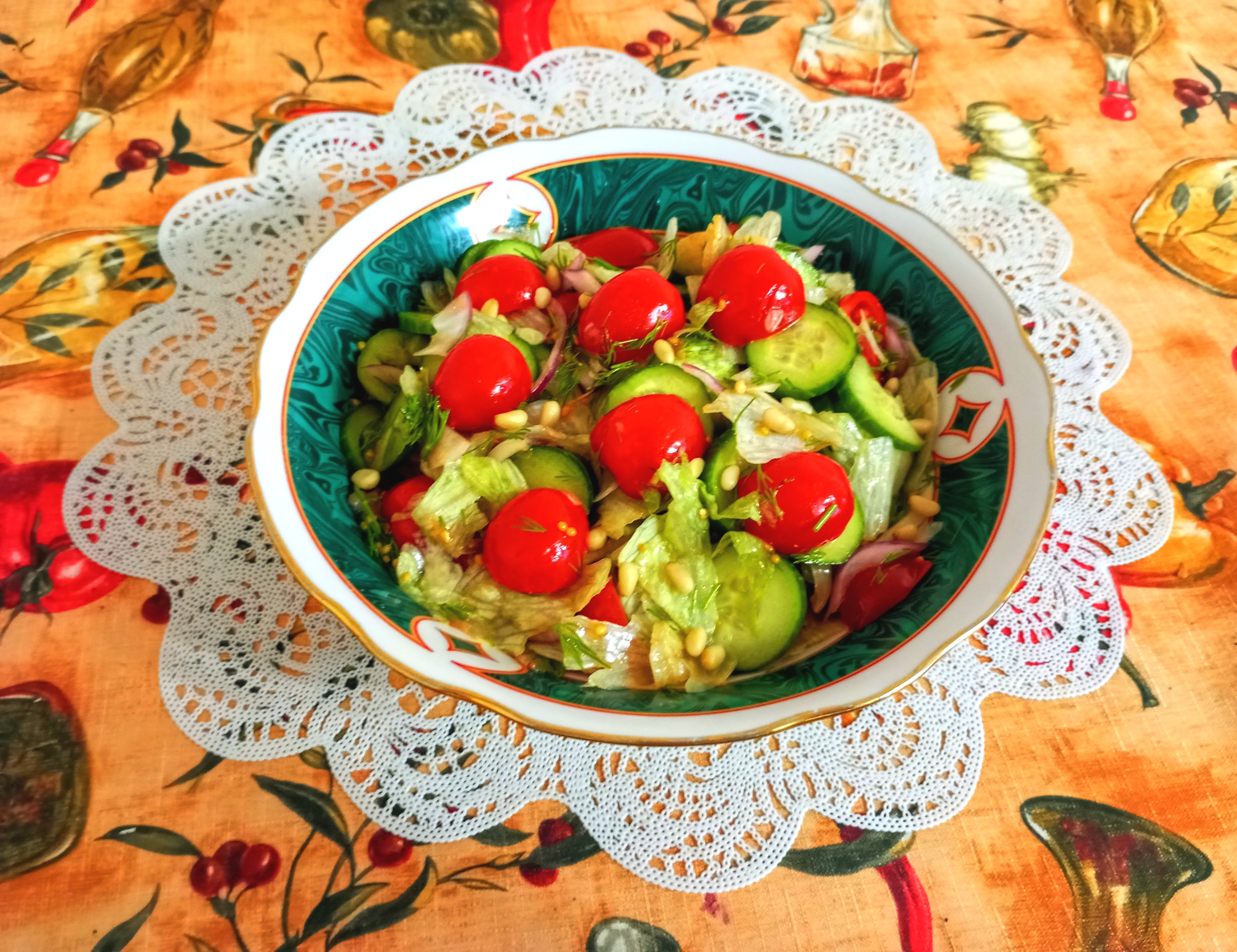 Салат с помидорами и огурцами – пошаговый рецепт приготовления с фото