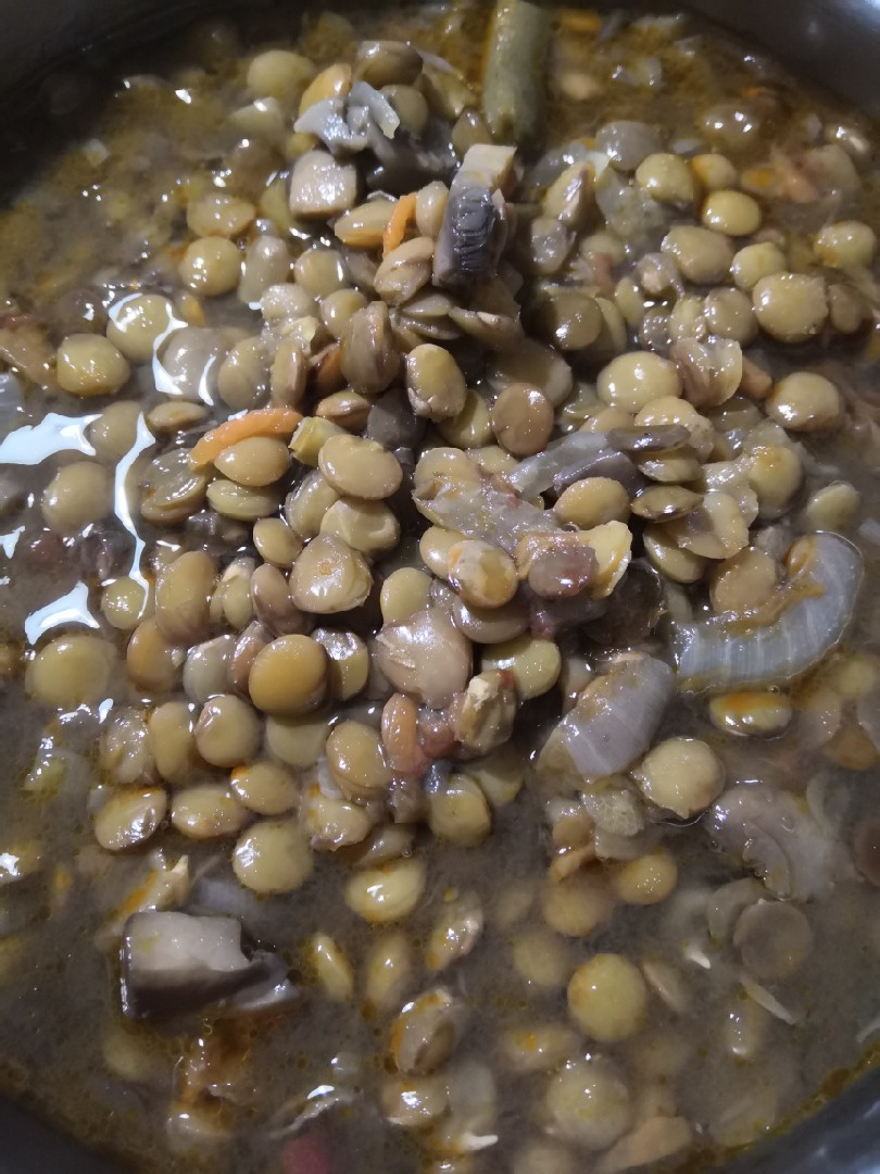 Чечевица с овощами в мультиварке