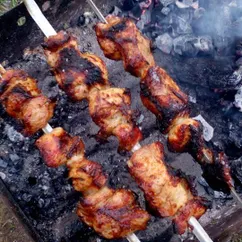 Шашлыки вкусные из свинины🍖