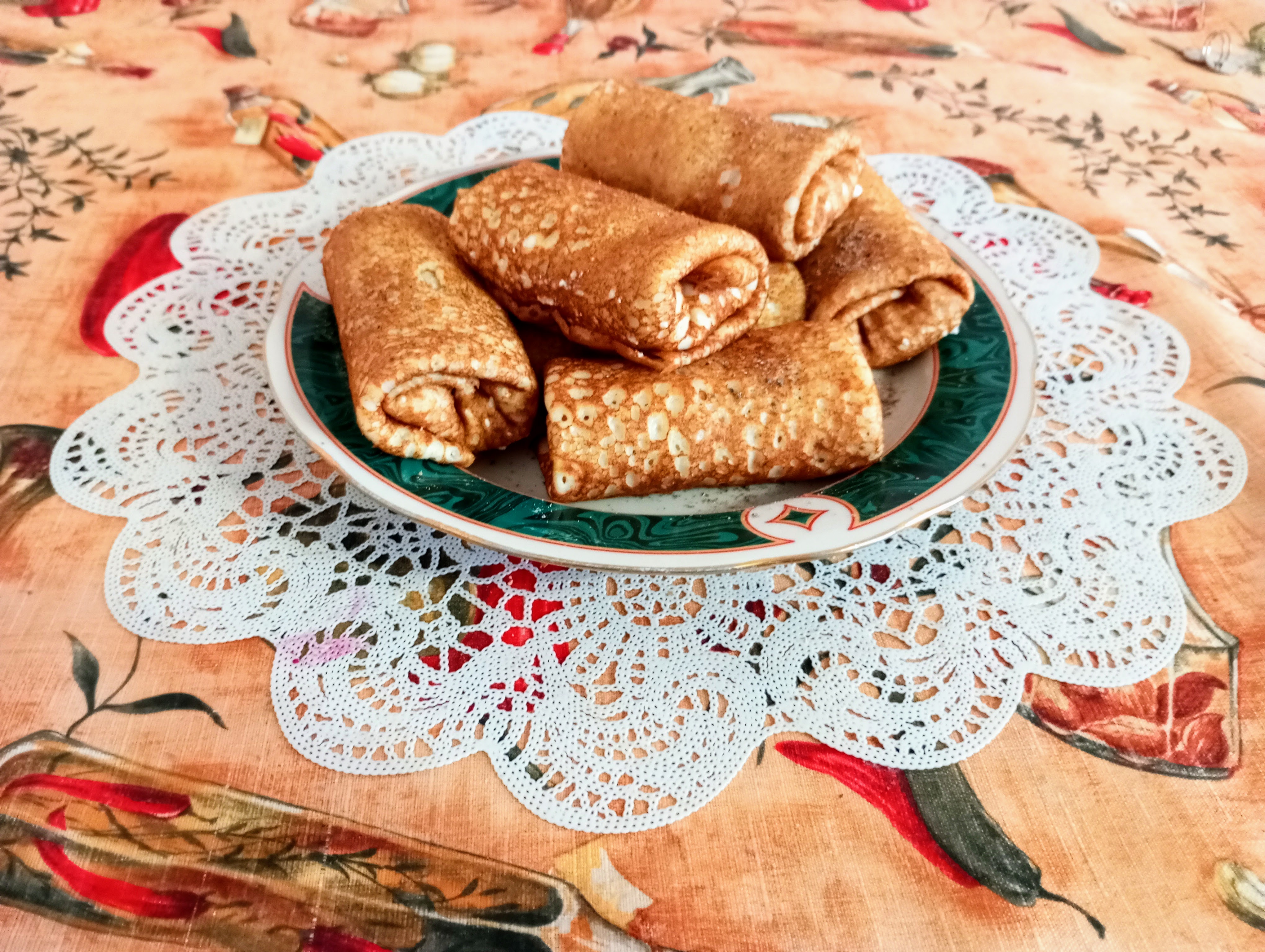 Дрожжевые блины с творогом