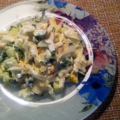 Салат с капустой, свежим огурцом и кукурузой. #кулинарныймарафон