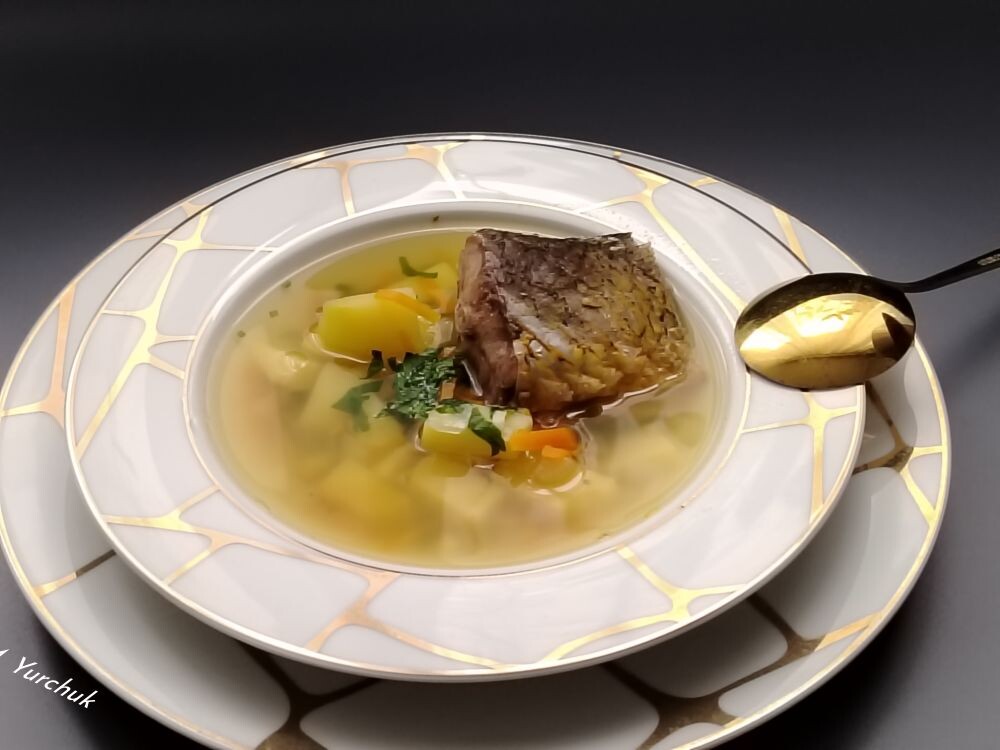 Уха из  головы сазана 