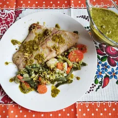 Рыба с чермулой и овощами