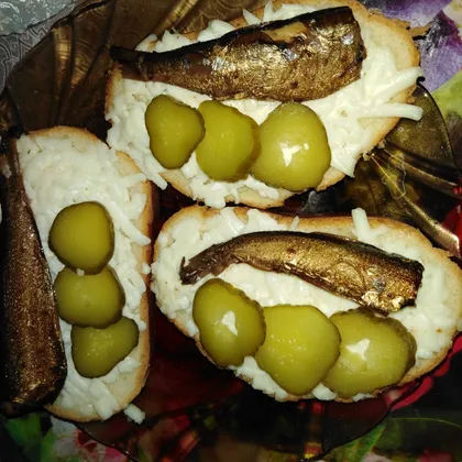Бутерброды 'Рыбная лодочка'