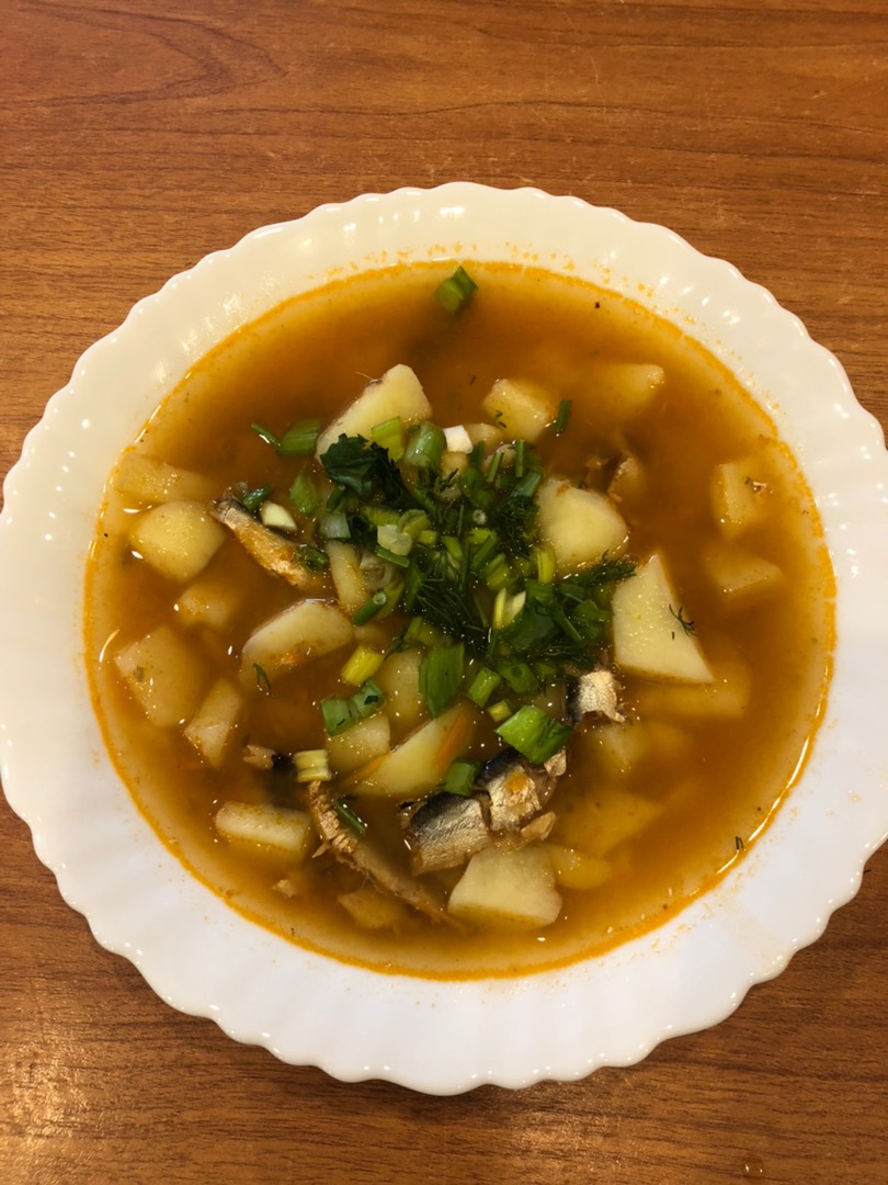 Рыбный суп из кильки с овощами, рисом + рецепт