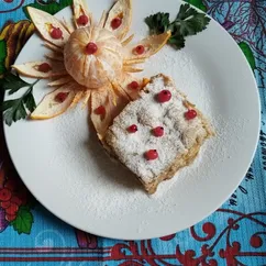 Пирог с яблоками и корицей