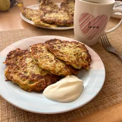 Картофельно-кабачковые оладушки на завтрак 🥞