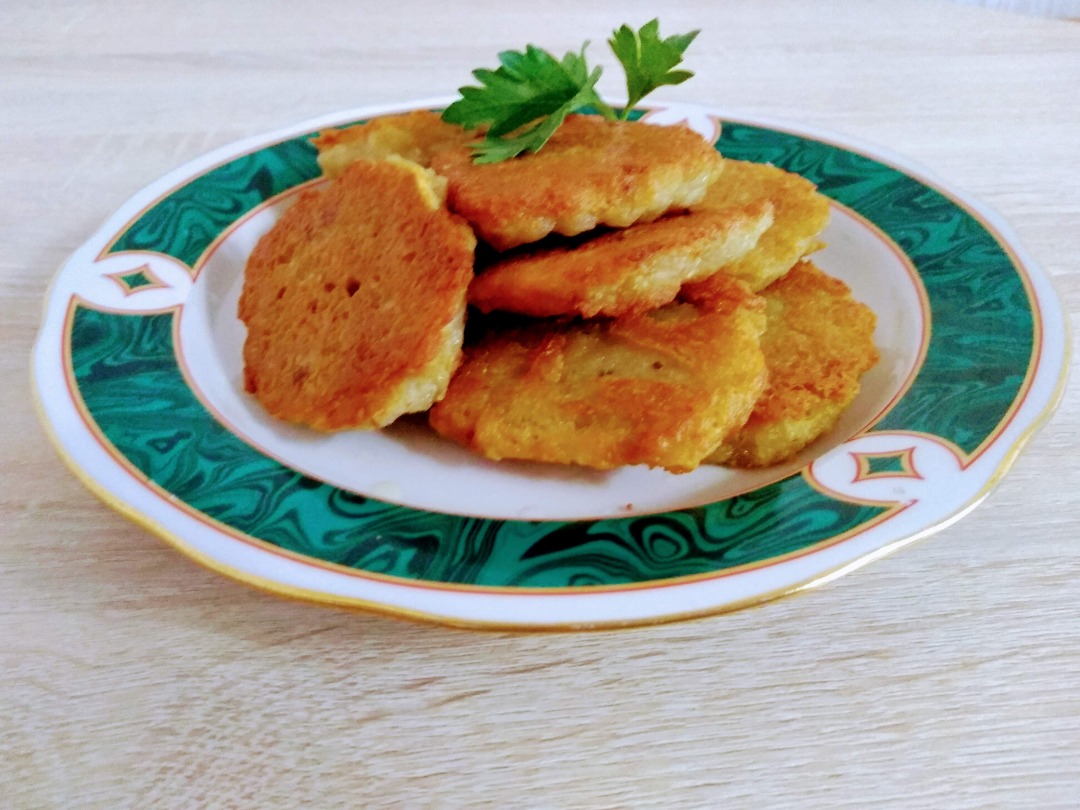Как приготовить вкусные драники из картофеля по белорусски: рецепт с шагами