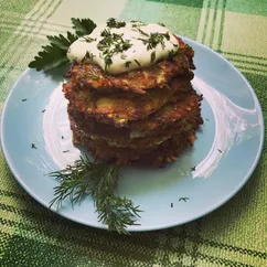 Оладьи из кабачков с сыром и чесночком