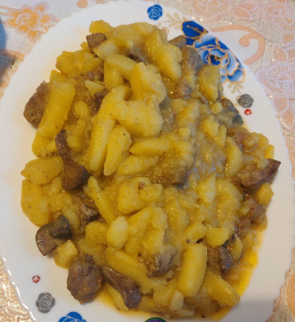 Куриная печень с картошкой на сковороде: рецепт с фото пошагово