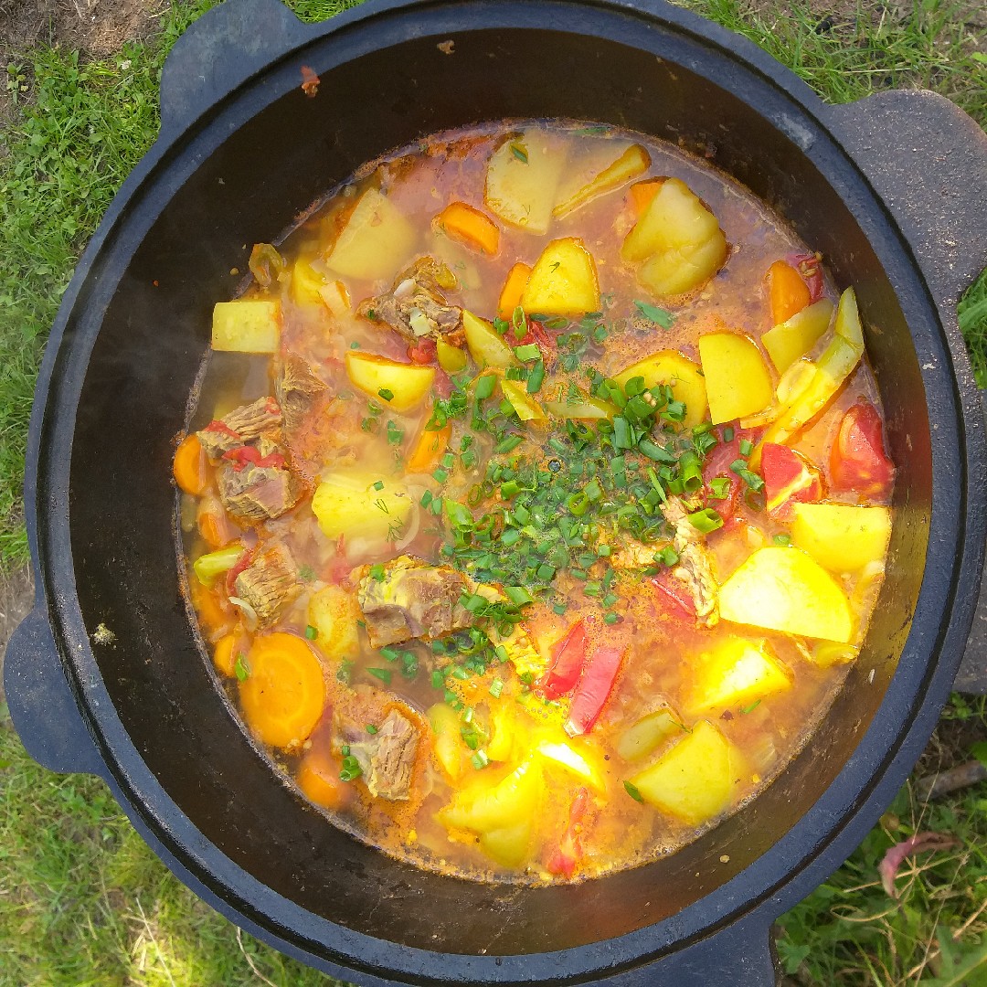 Шурпа в казане