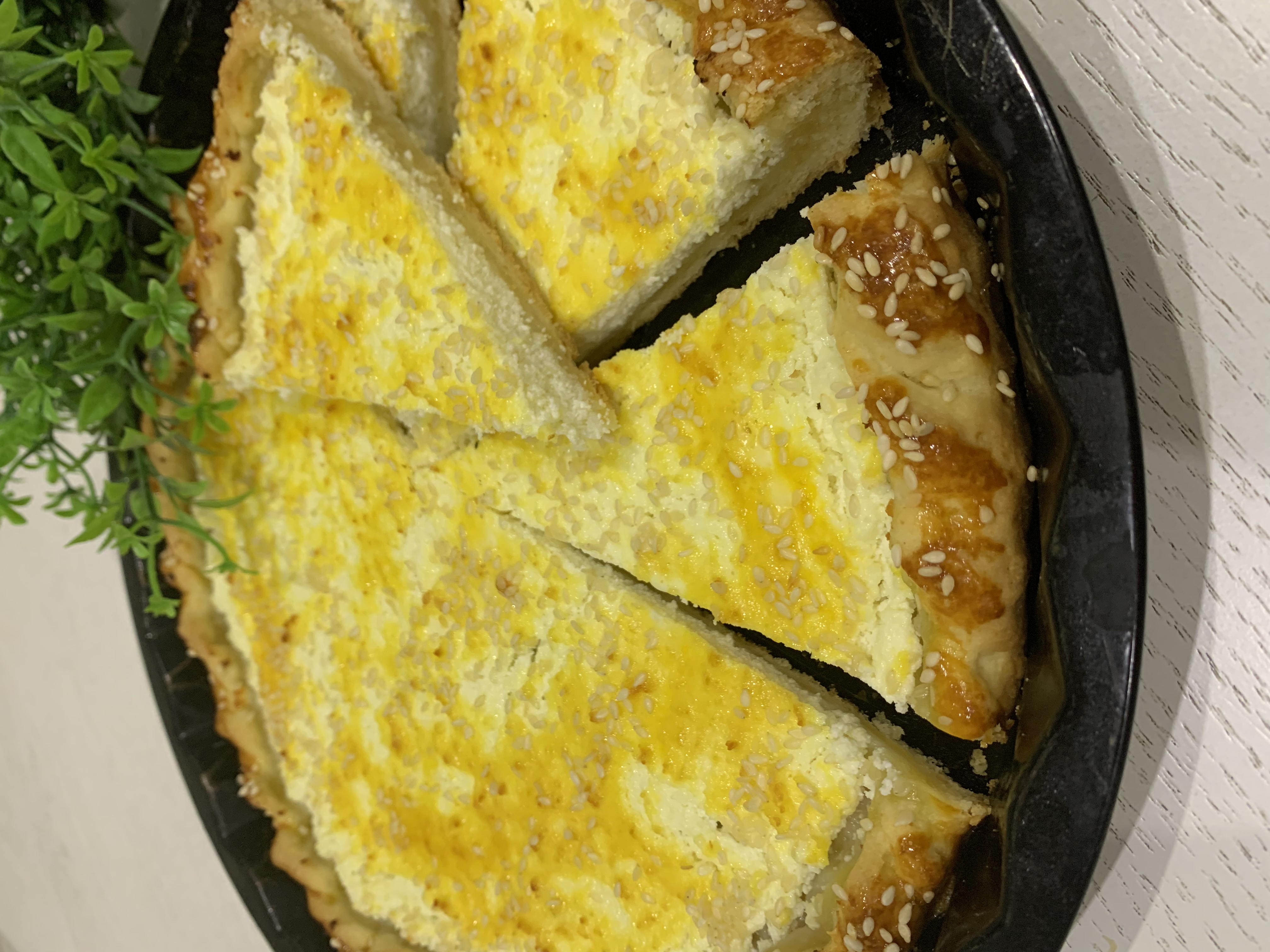 Ватрушка с творогом и кунжутом 