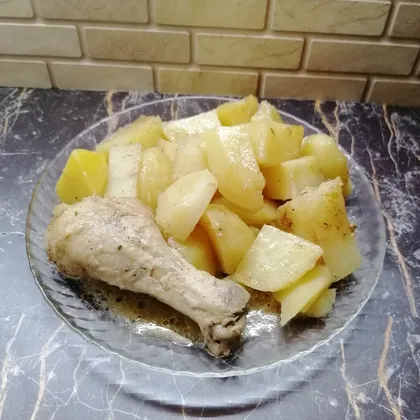 Картофель томлёный с курятиной