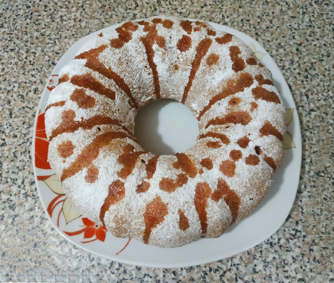 Пирог с клубникой