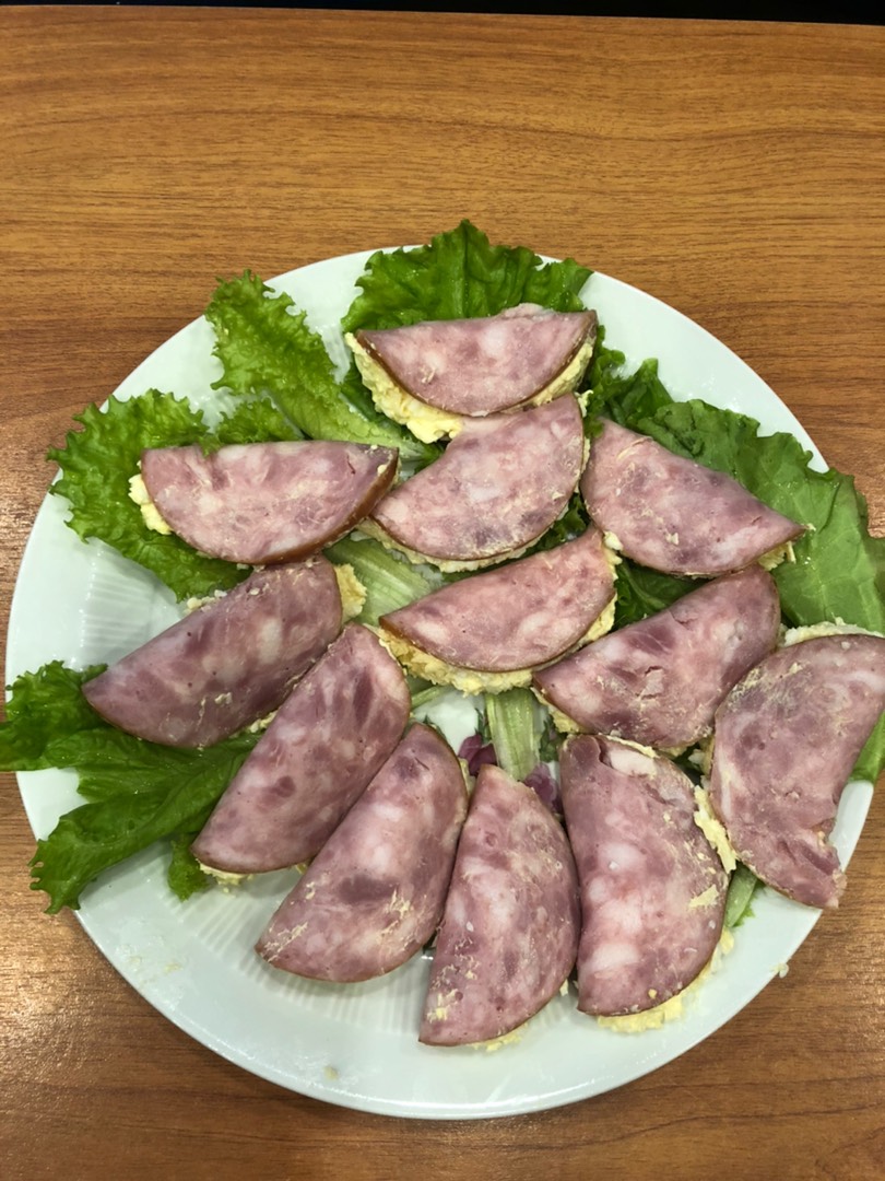 Ветчинные рулетики