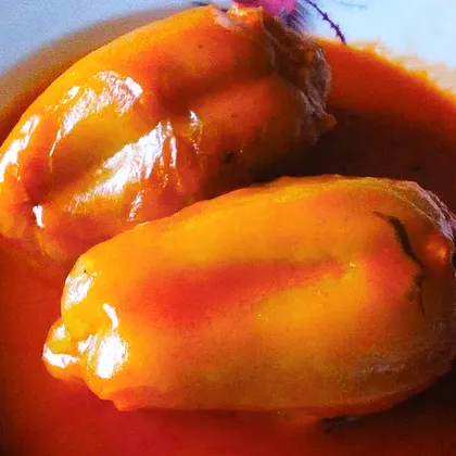 Перец фаршированный в томатно - сметанном майонезном соусе