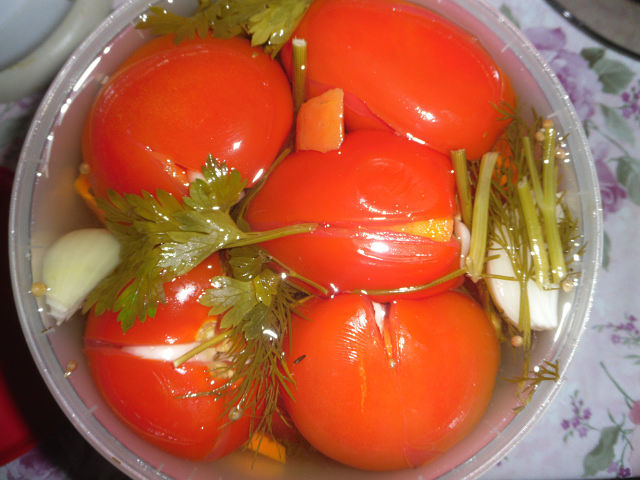 Фаршированные зеленые помидоры