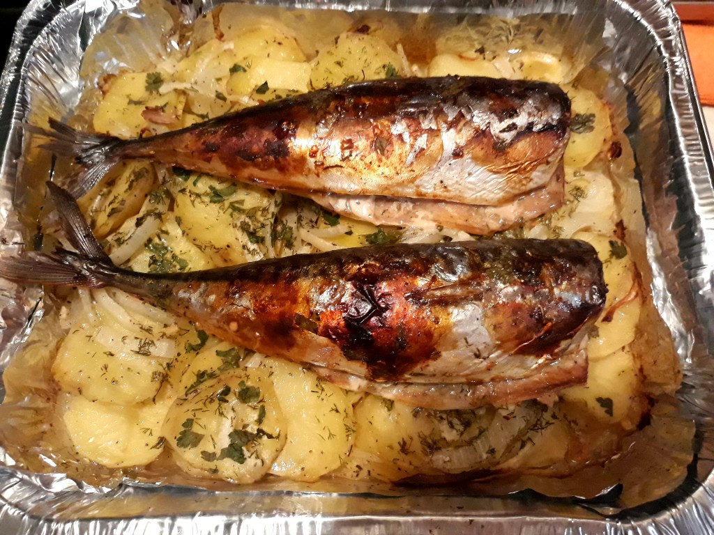 Скумбрия на картофельной подушке🐟