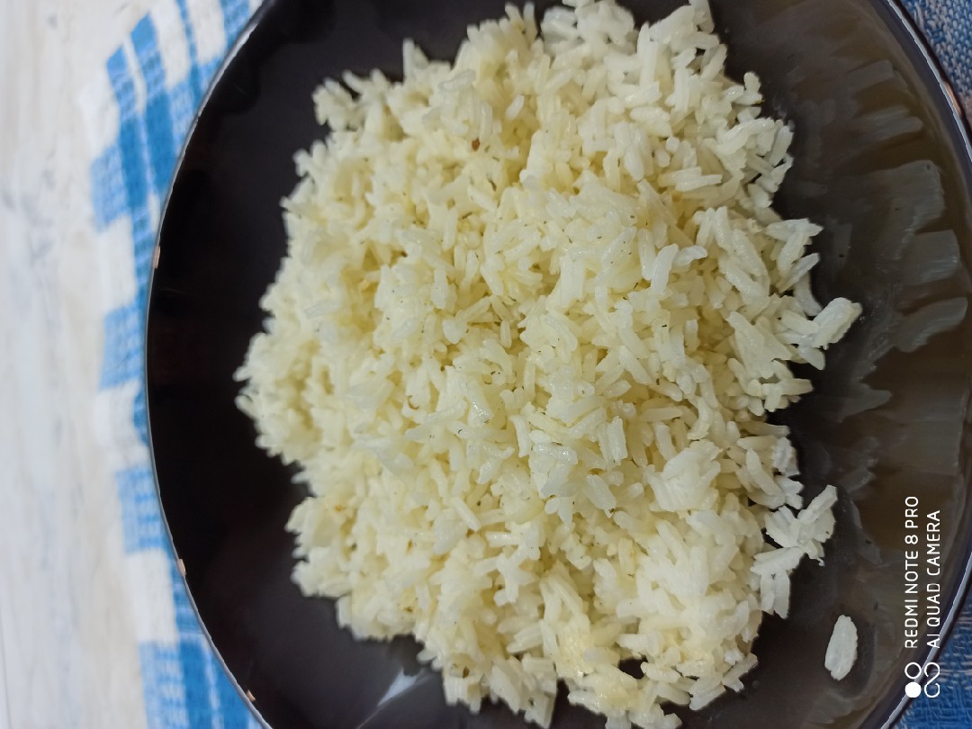 Рисовая каша на воде и молоке в мультиварке