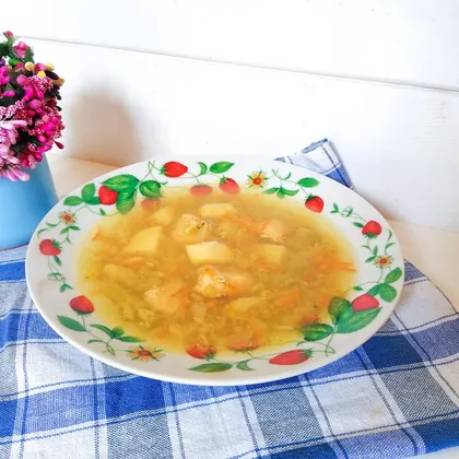 Легкий капустный суп в мультиварке