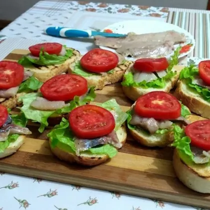 Бутерброды с селедкой