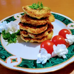 Кабачковые оладьи с сыром