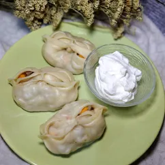Манты с тыквой и мясом
