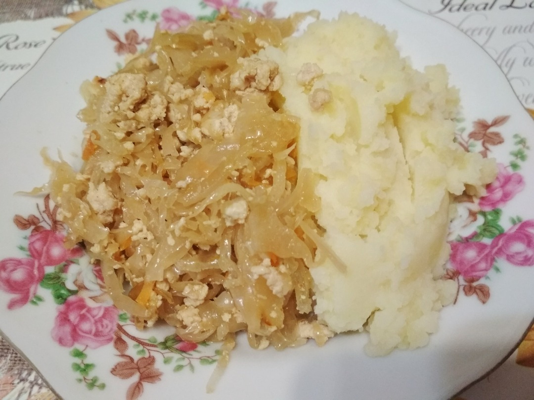 Тайская кухня: Жареный картофель с куриным фаршем и рыбным соусом (рецепт с фото)