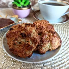 Овсяное печенье с курагой и изюмом