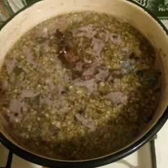 Cуп из фасоли с грецким орехом и чесноком