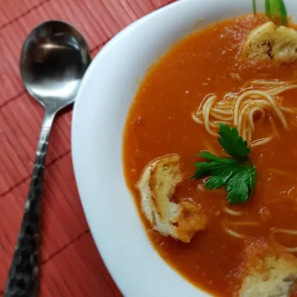 Французский томатный суп для новобрачных
