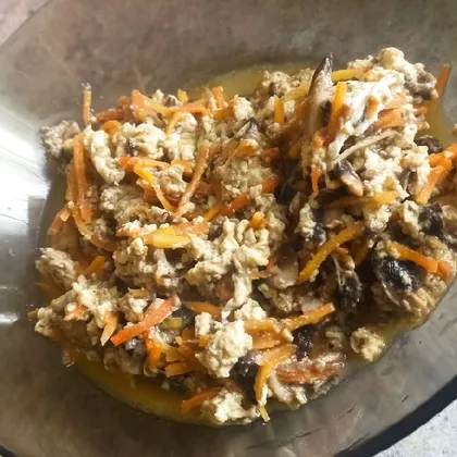 Омлет с шампиньонами и корейской моркови
