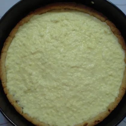 Пирог на жиру с повидлом и творожной заливкой