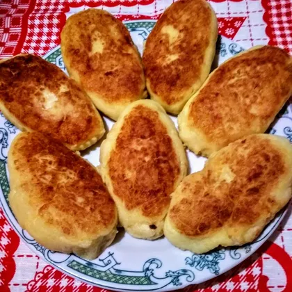 Пирожки из картофельного пюре с начинкой из фарша